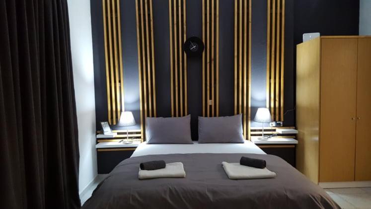 Apartment In The Heart Of The City 5 라리사 외부 사진