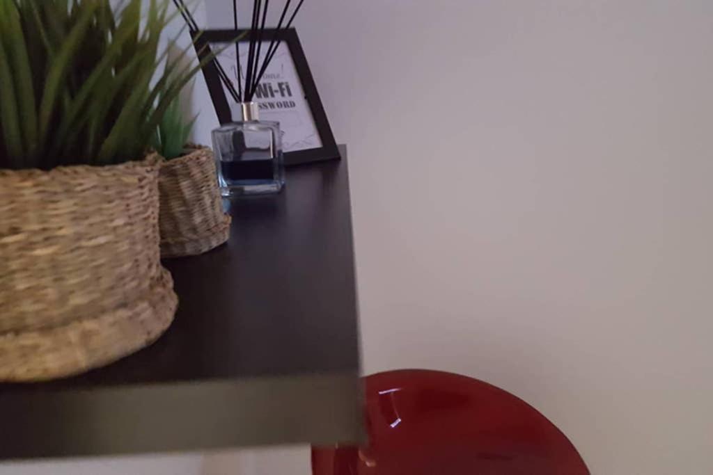 Apartment In The Heart Of The City 5 라리사 외부 사진